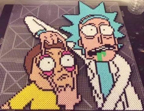 Big Perler Beads Ideas, Rick And Morty Perler Bead Patterns, Rick And Morty Perler Beads, Perler Bead Patterns Big, Perler Beads Big, Minecraft Arcade, Perler Characters, Harry Potter Perler Beads, Melt Beads Patterns