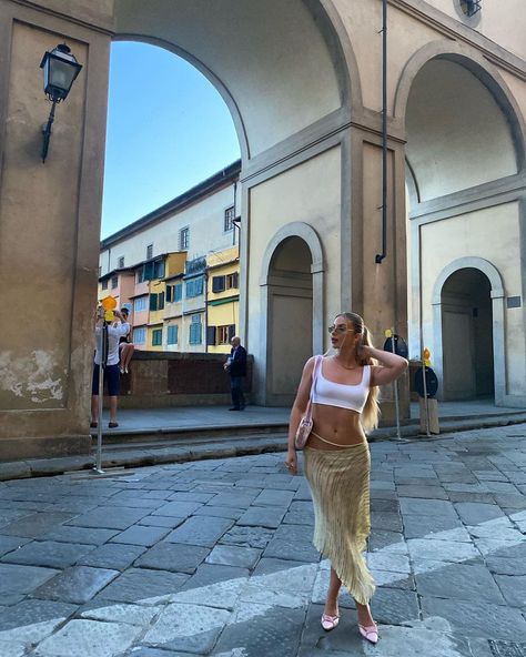 Bethan Roberts’s Instagram profile post: “Found a new happy place 😌” Bethan Roberts, Elizabeth Roberts Architecture Bathroom, Flower Girl Outfits, Healthy School, Dressy Casual Outfits, Dream Closets, Earth Angel, European Vacation, School Lunches