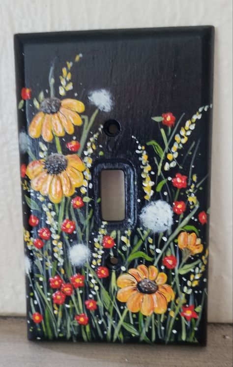 Painted Lightswitch Ideas, Cottage Core Light Switch Cover, Painting On Light Switch Covers, Epoxy Light Switch Cover, Light Switch Cover Painting Ideas, Cute Lightswitch Ideas, Lightswitch Ideas Painting Aesthetic, Diy Painted Light Switch Covers, Painted Light Switch Plates Ideas