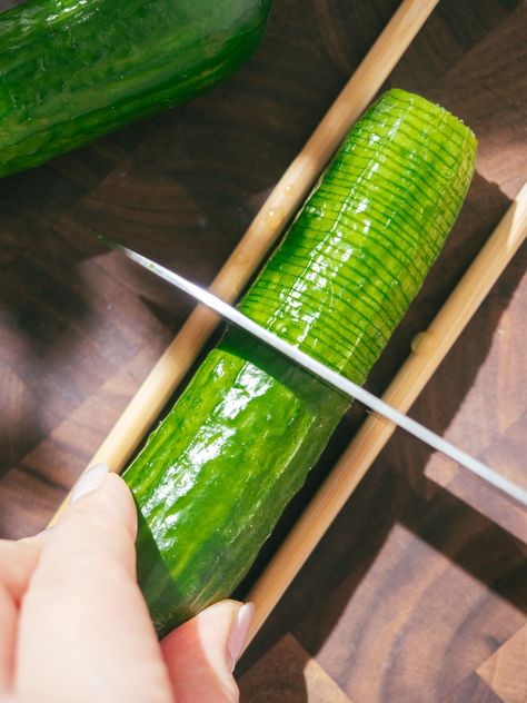 Sesame Spiral Cucumber Salad - Yoko's kitchen Spiral Cucumber Salad, Cucumber Onion Salad, Korean Cucumber, Spicy Cucumber Salad, Inflammation Recipes, Cucumber Salad Recipe, Asian Cucumber Salad, Anti Inflammation Recipes, Fusilli Pasta