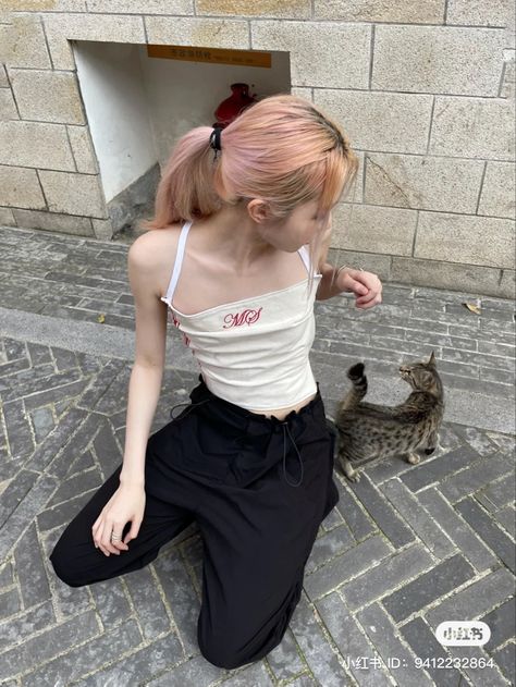 July Poem, Flat Chested Fashion, Flat Chested, 영감을 주는 캐릭터, Fashion Aesthetic, Flat Chest, Fashion Killa, Look Cool, Fitness Inspo