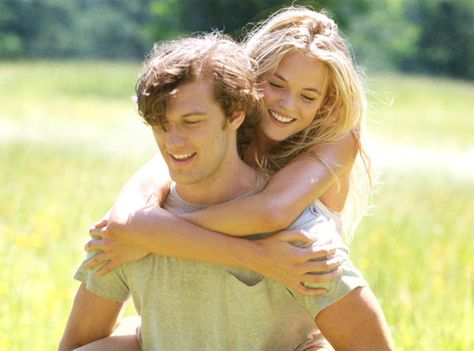 Endless Love Review Roundup: Are Critics Loving the New Film? - E! Online Endless Love Movie, Endless Love 2014, Gabriella Wilde, Alex Pettyfer, Septième Art, Perfect People, Blake Shelton, Dirty Dancing, Endless Love