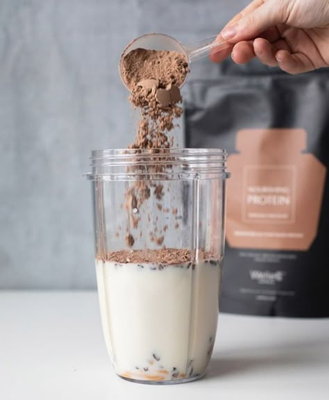 Collagen Powder Product Photography, Nutrition Product Photography, Protein Powder Photoshoot, Protein Product Photography, Protein Shakes Aesthetic, Protein Shake Aesthetic, Collagen Photography, Smoothie Photoshoot, Protein Aesthetic