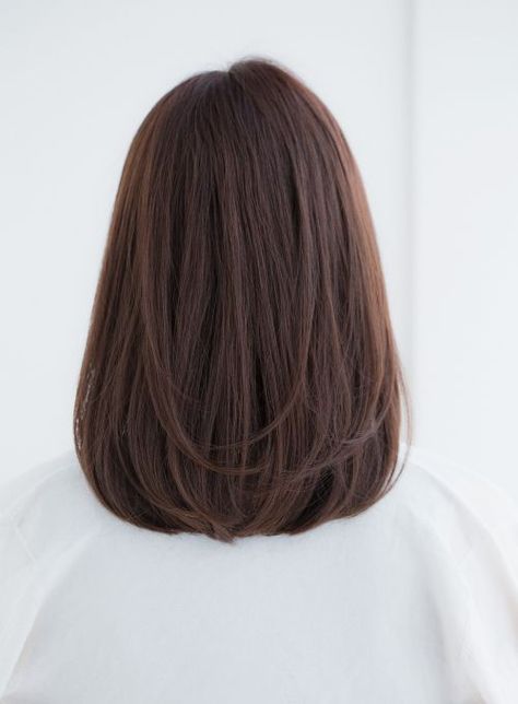 beautiful brunette Pinterest Haircuts, Shoulder Length Hair Cuts, Haircuts Straight Hair, Medium Hair Cuts, 가을 패션, Hair Dos, Hair Looks, Bob Hairstyles, Hair Trends