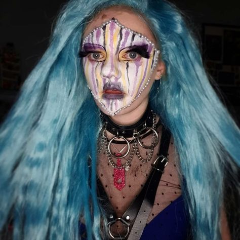 Non Binary Flag, Non-binary Flag, Drag Makeup, Non Binary, Halloween Face, Face Makeup, Halloween Face Makeup, Flag, Makeup