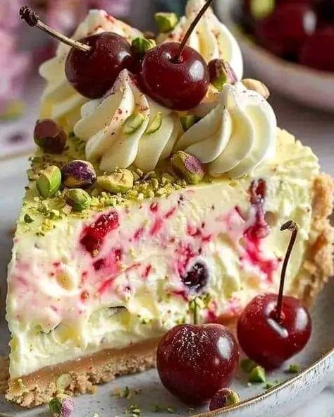 Cherry Pistachio, James Martin Recipes, Pistachio Cheesecake, Cherry Cheesecake, Weight Watchers Dinner Recipes, Cheesecake Desserts, Pie Dessert, Vegetarian Dinner, Graham Cracker Crumbs