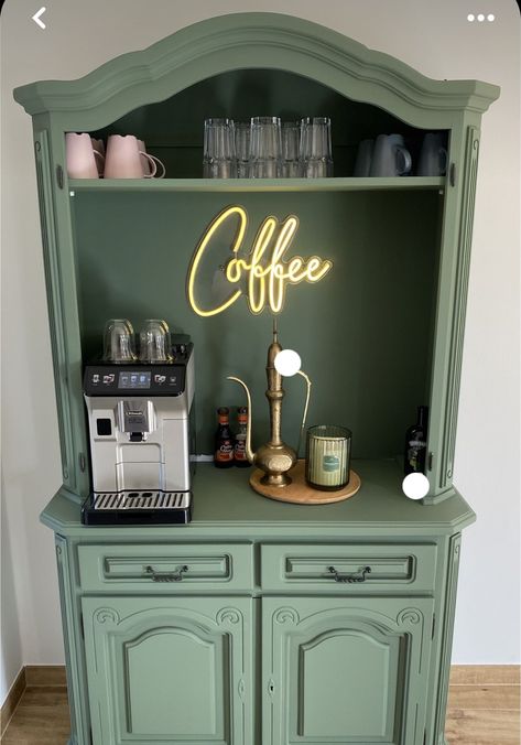 Coffee Corner Ideas Modern, Coffee Cupboard, Armoire Coffee Bar, Kaffe Station, Alter Herd, Cofee Bar, Coffee Cabinet, Coffee Bar Station, Coffee Stations