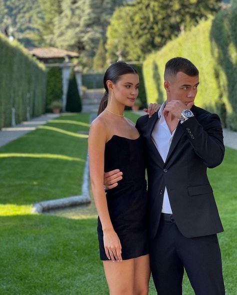 Black Short Prom Dress, Couple Chic, Luxury Couple, Classy Couple, Couple Style, Couples Vibe, Short Prom Dress, Cute Couple Selfies, Couple Photography Poses