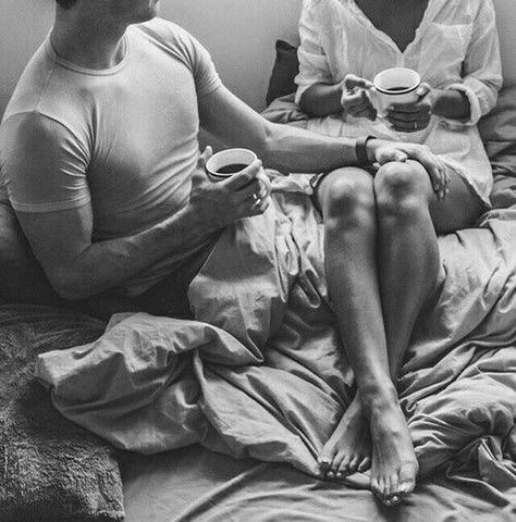 Bonnie And Clyde Tattoo, Morning Bed, Coffee In Bed, Couple Sleeping, Couple Coffee, Bonnie N Clyde, Good Morning Love, Relationship Goals Pictures