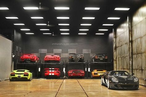 Love the garage, but would totally switch out all those garish cars for… Cool Garages, Ultimate Garage, Dream Car Garage, Luxury Garage, Garage Interior, Garage Signs, Garage Gym, Garage Shop, Man Cave Garage