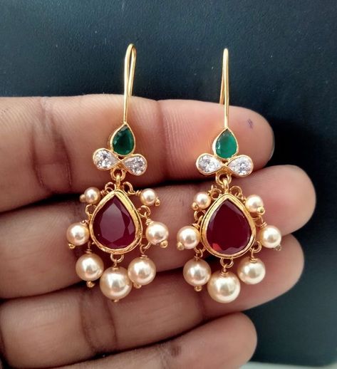 Light Weight Gold Ear Tops, Bugdi Designs, 2grams Gold Earrings Indian, Ear Rings For Kids, Ear Matilu Gold, Light Weight Earrings Gold, Light Weight Gold Earrings, Gold Earrings For Kids, Small Earrings Gold