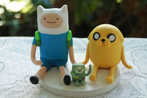 Adventure Time Cakes, Easy Clay Sculptures, Air Dry Clay Projects, Creative Gifts For Boyfriend, Clay Diy Projects, How To Make Clay, Clay Crafts Air Dry, Jake The Dogs, Modeling Clay