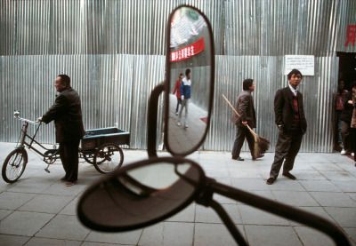 Alex Webb, China Beijing, Film Inspiration, Magnum Photos, Contemporary Photography, Cinematic Photography, Kerosene, Documentary Photography, Street Photo