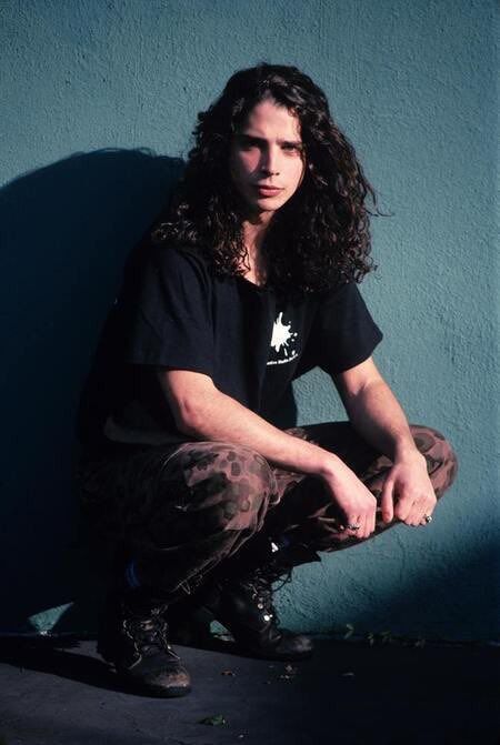 Audioslave Chris Cornell, Say Hello To Heaven, Temple Of The Dog, Grunge Guys, Eddie Vedder, Chris Cornell, 90s Grunge, Pearl Jam, Most Beautiful Man