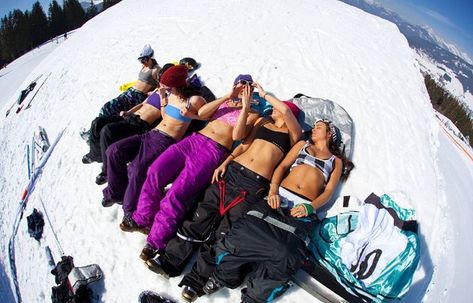 Ski Bunnies, Snowboard Girl, Ski Bums, Winter Schnee, Snow Fun, Snow Bunnies, Ski Season, Snow Sports, Sport Motivation