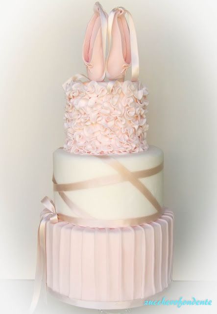 Torta ballerina  Ballerina cake Ballet Birthday Cakes, Dance Cake, Ballerina Birthday Cake, Ballet Cakes, Ballet Birthday Party, Dance Cakes, Ballerina Cake, Ballerina Baby Showers, Ballet Birthday