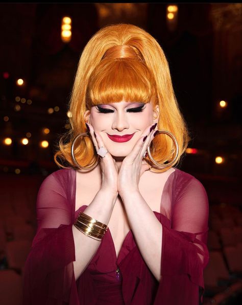 Jinx Monsoon, Jinkx Monsoon, Katya Zamolodchikova, Drag Queen Makeup, Trixie And Katya, Ginger Women, Weight Of The World, Queen Makeup, Race Queen