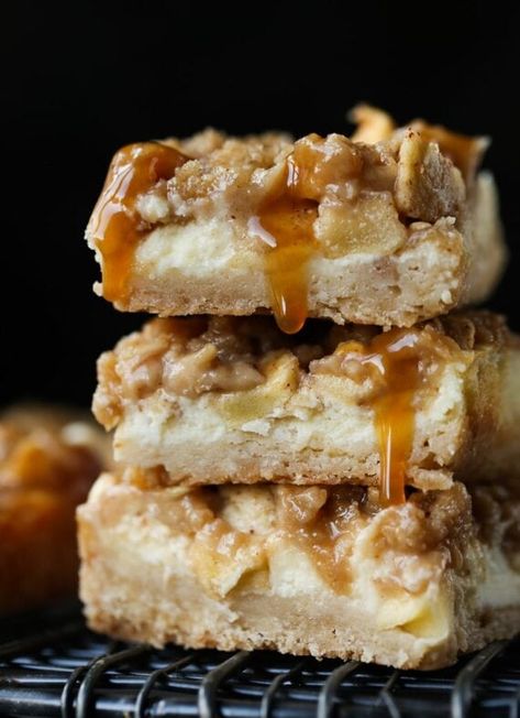 Easy Apple Cheesecake, Blondies Bars, Baking Bars, Cheesecake Bars Easy, Apple Cheesecake Bars, Caramel Apple Cheesecake Bars, Bars Cookies, Fruit Bars, Caramel Apple Cheesecake