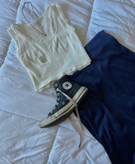 Outfit inspo soft girl outfit plan navy blue skirt white tank top dirty black converse. Converse Navy Blue Outfits, Navy Blue Tank Top Outfit, Navy Converse Outfit, Navy Blue Converse Outfit, Navy Blue Skirt Outfits, Navy Blue Platform Converse, Navy Blue Chuck 70, Converse Outfit Aesthetic, Platform Converse Blue