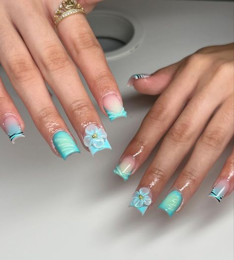 Acrylic Nails Beach Theme, Jamaica Nail Ideas, Turks And Caicos Nails, Teal Nails Design, White And Teal Nails, Blue Hawaiian Nails, Ocean Nails Designs, Teal Nail Designs Turquoise, Short Acrylic Nails Blue