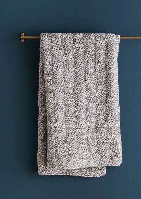 Clean Up with the Hopscotch Washcloth or Towel Knitting Pattern – Knitting Towel Knitting Pattern, Knit Washcloths, Knitted Squares Pattern, Diy Tricot, Knitted Washcloths, Purl Soho, Linen Yarn, Free Knitting Patterns, Wash Cloth