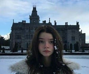 Anya Joy, Queens Gambit, Twilight Dr, Anya Taylor Joy, It Girls, Winter Wonderland, Pretty People, Beautiful People, We Heart It