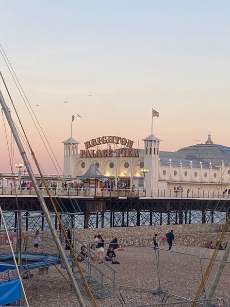 Brighton Pier Aesthetic, Brighton Uk Aesthetic, Brighton England Aesthetic, Brighton Aesthetic, Brighton Apartment, Brighton City, Brighton Pier, Brighton Houses, England Aesthetic