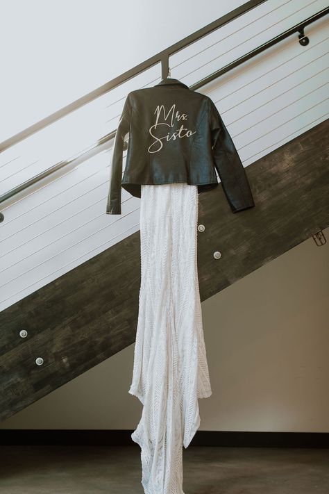 Mrs Jacket Wedding, Just Married Leather Jacket, Leather Jacket Wedding Dress, Leather Bride Jacket, Bridal Leather Jacket, Hot Rod Wedding, Wedding Leather Jacket, Bride Leather Jacket, Wedding Jackets