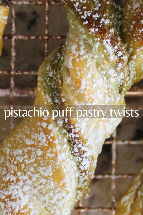 Cream Puff Pastry, Pastry Twists, Puff Pastry Recipes Dessert, Puff Pastry Twists, Vegetarian Christmas Recipes, Pistachio Dessert, Puff Pastry Cream Puffs, Pastries Recipes Dessert, Pistachio Recipes