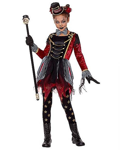 Dark Ringmaster, Scary Girl Costumes, Scary Girl Halloween Costumes, Halloween Costumes Dress, Girls Halloween Costumes, Stylish Halloween Costumes, Old Halloween Costumes, Ringmaster Costume, Creepy Halloween Costumes