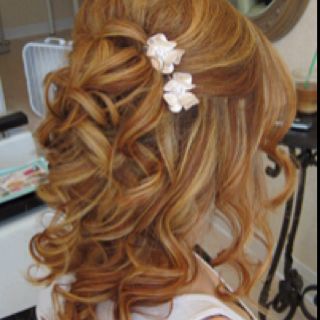 Love color and style! Bridal Hair Half Up, Wedding Hairstyles And Makeup, Hair Half Up Half Down, Bridesmaids Hair, Hair Half Up, Bridesmaid Hair Half Up, Hair Done, Wedding Hairstyles Half Up Half Down, Wedding Hair Inspiration