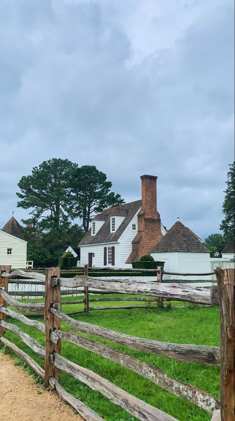 Virginia Aesthetic, Dreamy Cottage, Southern Aesthetic, Virginia Travel, Williamsburg Virginia, Williamsburg Va, Southern Gothic, University Of Virginia, Wide World