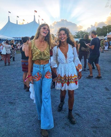 Simple Coachella Outfit, Simple Festival Outfit, Festival Outfit Uk, Uk Festival Outfit, Hippie Festival Outfit, Lollapalooza Outfit, Boho Festival Outfit, Indie Festival, Summer Festival Fashion