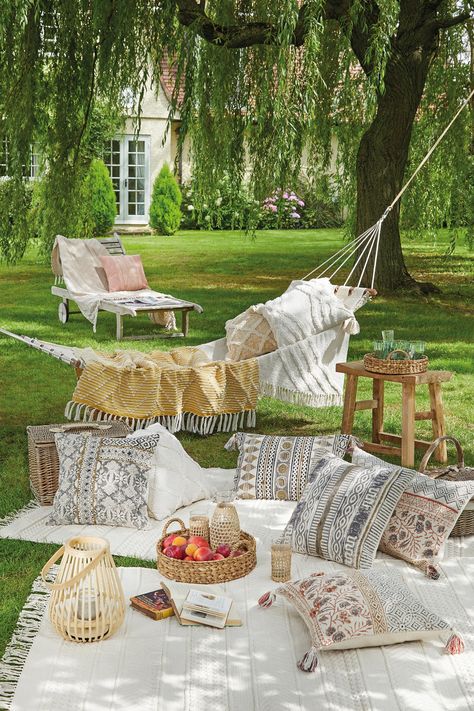 Backyard staycation ideas: 12 ways to holiday at home | Home Book Shelf, Garden Escape, Staycation Ideas, Backyard Picnic, Picnic Essentials, Gothic Garden, Garden Picnic, Romantic Picnics, Outdoor Eating