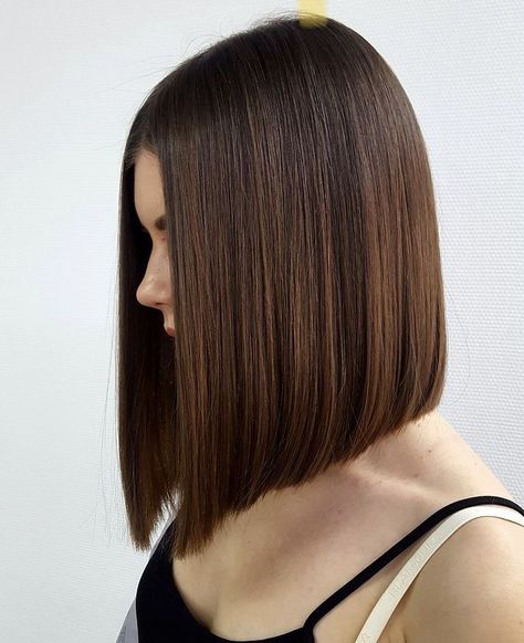 Sleek Bob Hairstyles, Corte Bob, Hair Scarf Styles, Dirty Blonde Hair, Lob Hairstyle, Inverted Bob, Aura Colors, Everyday Fashion Outfits, Haircut And Color