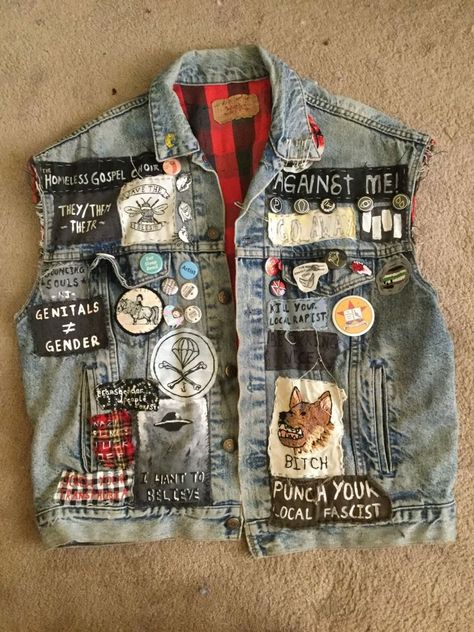 Clothes Redesign, Punk Jean Jacket, Punk Patches Diy, Interesting Aesthetic, Outfits Punk, Crust Pants, Embellished Jackets, Jean Jacket Diy, Punk Vest