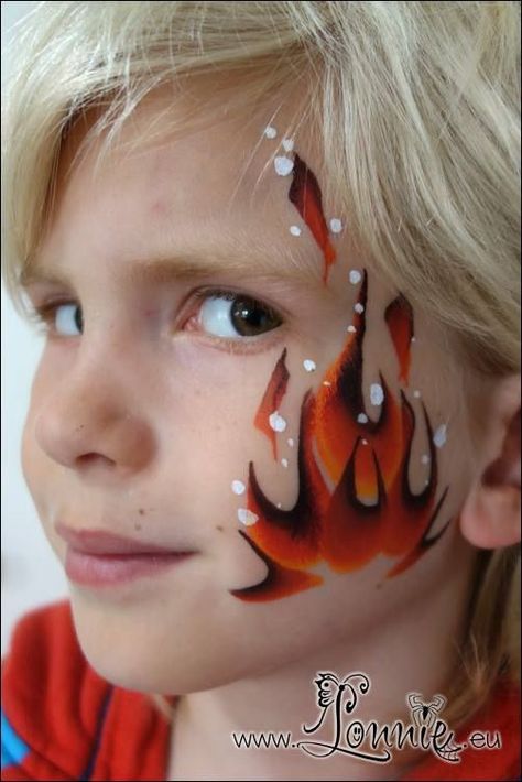 Superhero Face Painting, Carnaval Make-up, Easy Face Painting Designs, Festival Face Paint, Face Painting For Boys, Christmas Face Painting, Cheek Art, Face Painting Tutorials, Face P