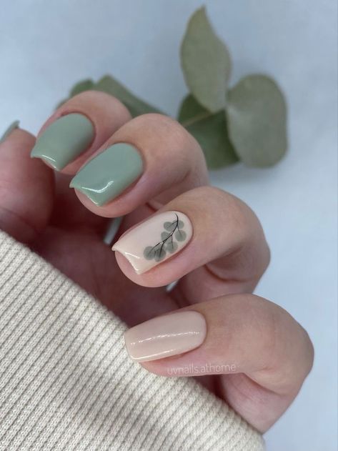 Nails Beige, Bridesmaids Nails, Builder Gel Nails, Beige And Green, Quartz Nail, Spring Nail Designs, Edgy Nails, Beige Nails, Fall Acrylic Nails