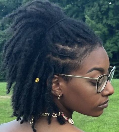 Styling Short Dreads Black Women, Styling Short Dreadlocks Black Women, Thick Starter Locs, Beads On Short Locs, Short Starter Locs Black Women, Ear Length Locs Black Women, Small Traditional Locs Women, Really Short Locs, Loose Dreads