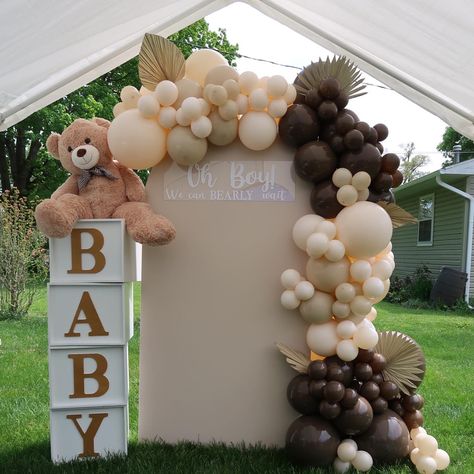 Bear Gender Reveal Backdrop, Gender Reveal Ideas Brown, Teddy Bear Theme Backdrop, Neutral Gender Reveal Balloon Garland, Brown Theme Gender Reveal, Nearly Wait Gender Reveal, Can Barely Wait, Teddy Bear Balloon Garland, Bear Balloon Arch