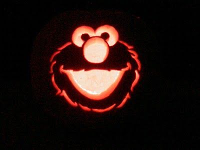 Elmo Carved Pumpkin, Pumpkin Carving Elmo, Sesame Street Pumpkin Carving, Cookie Monster Pumpkin Carving, Pumpkin Carving Ideas Elmo, Elmo Pumpkin Carving, Elmo Pumpkin, Cookie Monster Pumpkin, Pumpkin Inspo