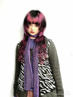 Angel Ring Hair, Fox Tail Hair Color, Racoon Tail Hair, Alternative Hair Color, Hairdye Ideas, Raccoon Tail Hair, Animal Print Hair, Striped Hair, Cute Edgy Outfits