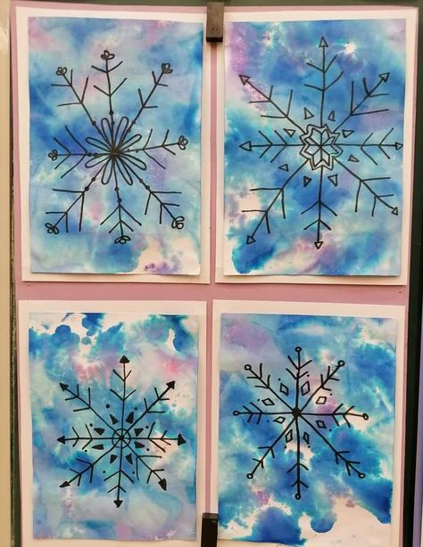 Tissue Paper Trees, Snowflake Art, Winter Crafts Preschool, Paper Trees, Winter Art Lesson, Tissue Paper Art, Snowflakes Art, Winter Activities Preschool, Christmas Art Projects