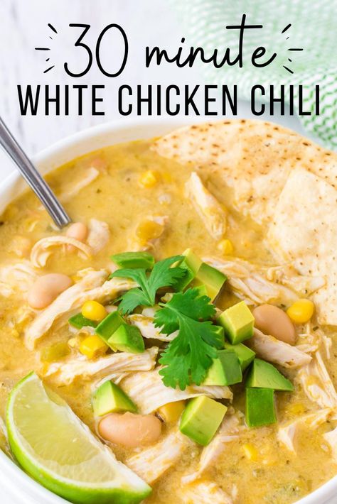 Homemade White Chicken Chili, White Chicken Chilli, Easy White Chicken Chili, White Chicken Chili Recipe Crockpot, Chili White, Chili Crockpot, White Chicken Chili Slow Cooker, White Chicken Chili Recipe, Cooking With Karli