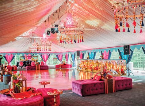 Mehndi Party, Corporate Event Planner, Wedding Reception Decor, Luxury Wedding Decor, Tent Decorations, Multicultural Wedding, Indian Wedding Reception, Wedding Reception Inspiration, Wedding Inside