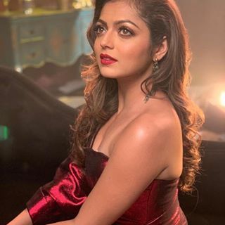 Drasht iDhami 💜Thai&SwedenFc (@kw_drashtidhami.fc) • Instagram photos and videos Dhrasti Dhami, Bollywood Images, Drashti Dhami, Colors Tv, Bollywood Masala, Short Movies, Indian Models, Fashion Couple, Brown Hair Colors