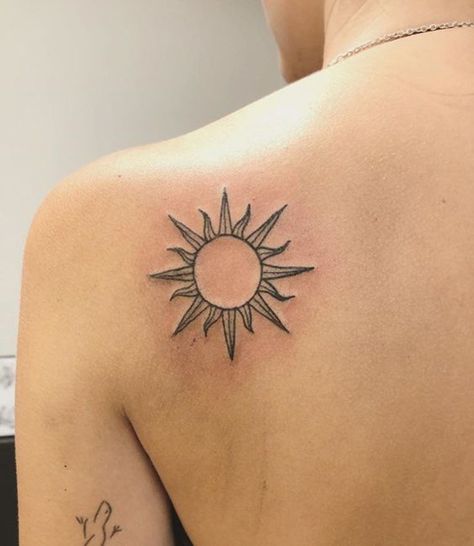 Tattoo In Arm, Rising Sun Tattoos, Sun Tattoo Ideas, Sunshine Tattoo, Sun Tattoo Designs, The Trend Spotter, Sunset Tattoos, Muster Tattoos, Best Tattoo Ideas