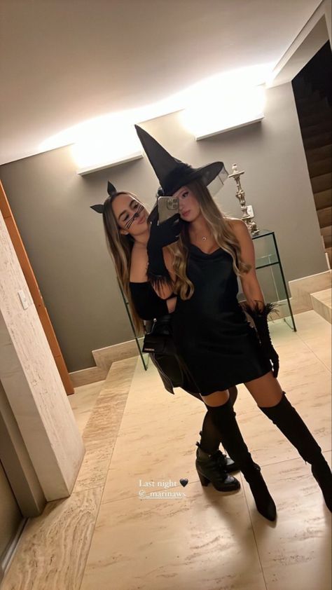 Halloween Costumes, Mirror Selfie, Halloween