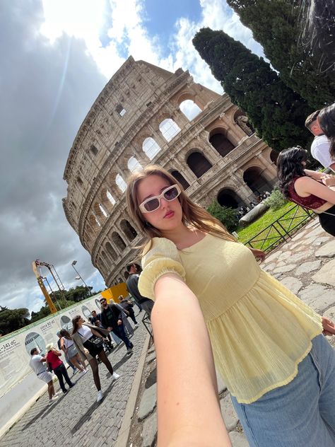 #rome #italy #romeitaly #colosseum #selfie #wideangle Wide Angle Selfie, Rome Italy, Wide Angle, Rome, Wonder, Italy