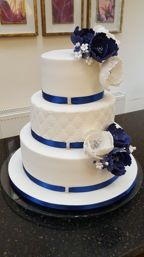 Blue And White Wedding Cake, Navy Blue And White Wedding, Royal Blue Wedding Cakes, Navy Blue Wedding Cakes, Wedding Cake Navy, Fancy Wedding Cakes, Silver Wedding Cake, Blue And White Wedding, Blue White Weddings